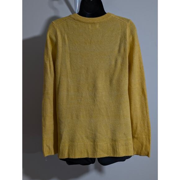 Old Navy Yellow Pullover Mediumweight Sweater Size Medium - Picture 3 of 5